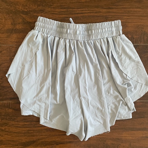 Altar'd State AS Rivival size medium buttery flowy shorts/skort - Picture 3 of 4